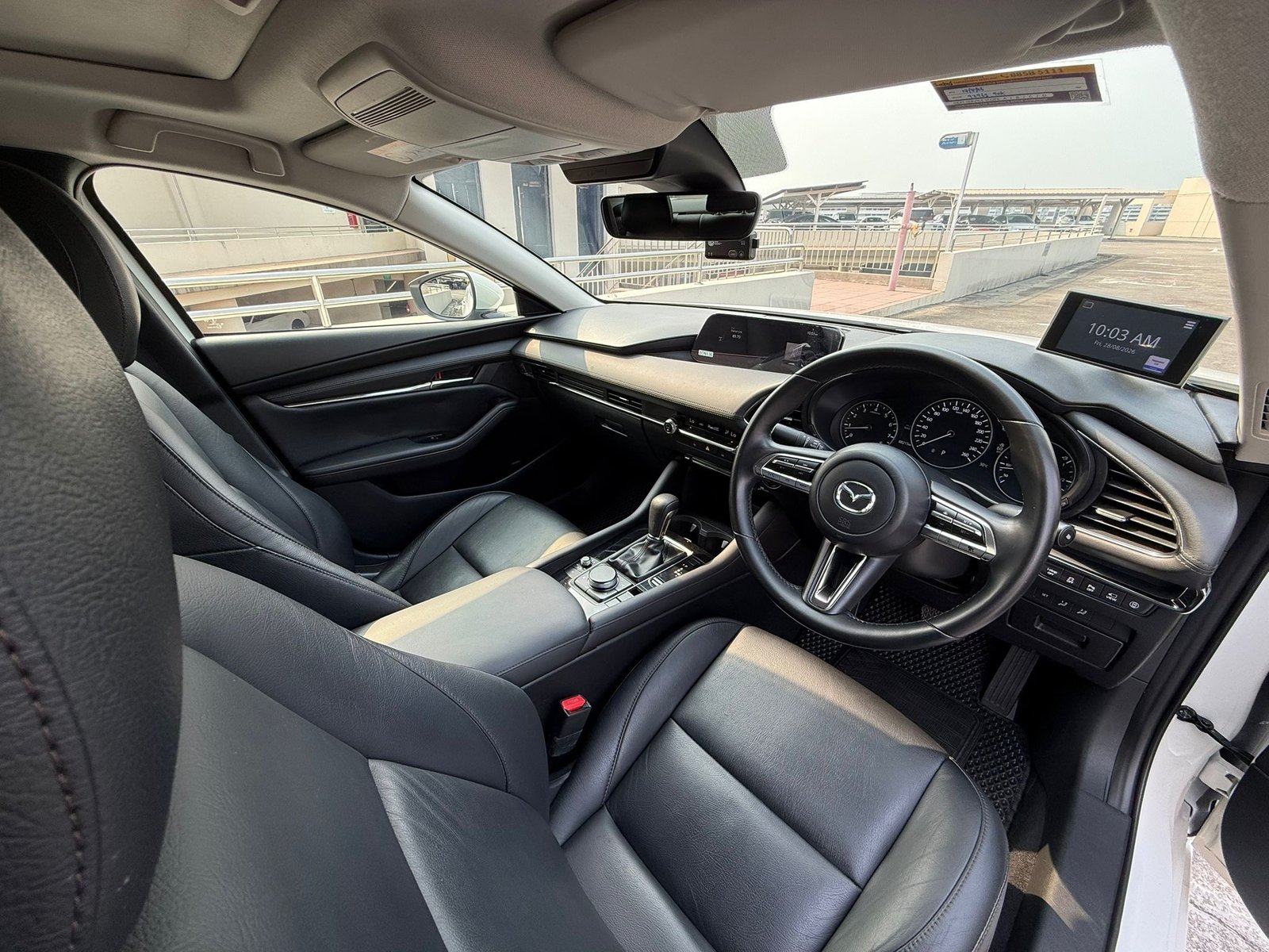 Mazda 3 Sedan 1.5 M Hybrid Elegance photo 7